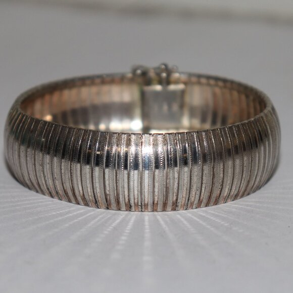 Sterling Silver Jewelry - Beautiful sterling silver Omega style bracelet 7.25" long .75" wide .925